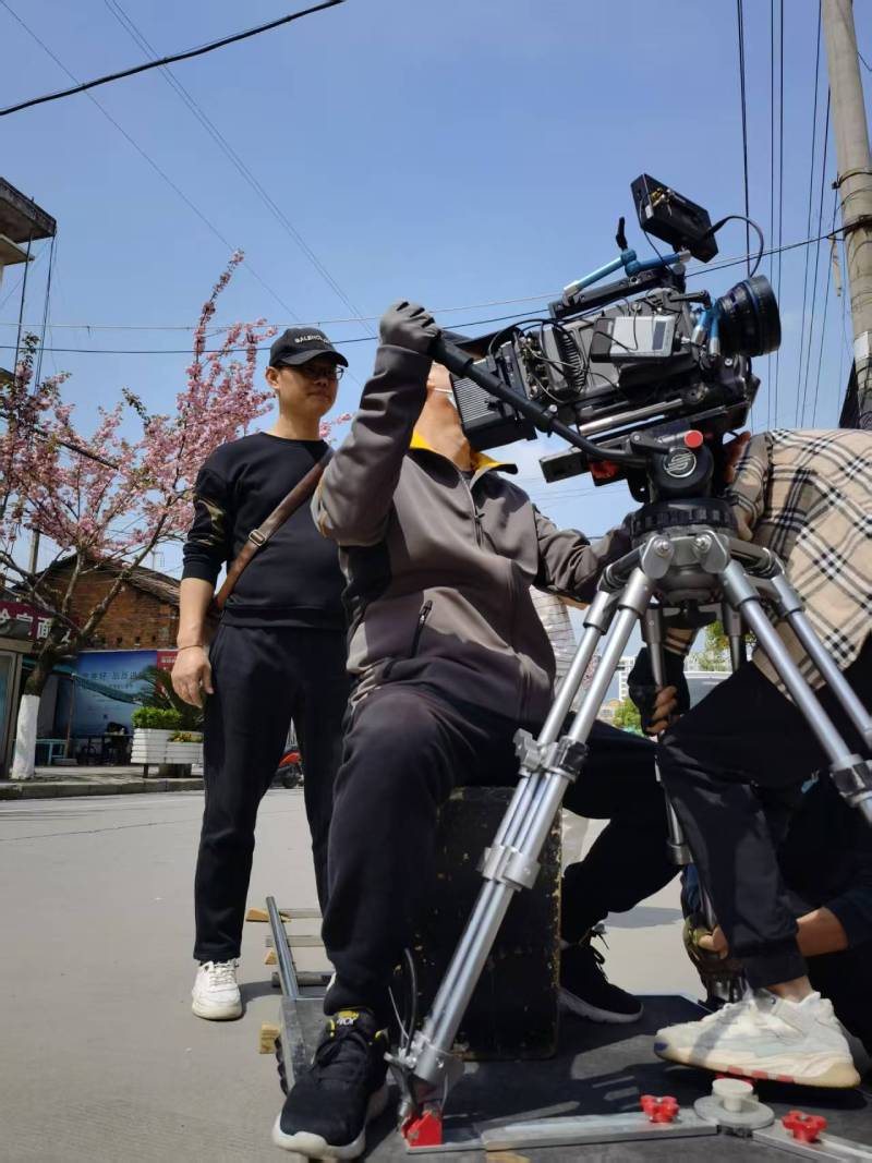 崇仁县广告片拍摄：快消品牌爆款之选，网感内容适配社媒传播！